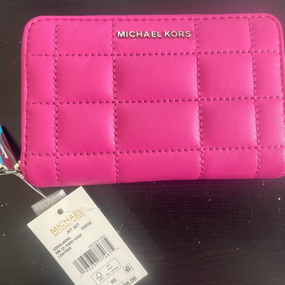 MICHAEL MICHAEL KORS Small size Logo Wallet - Picture 1 of 3